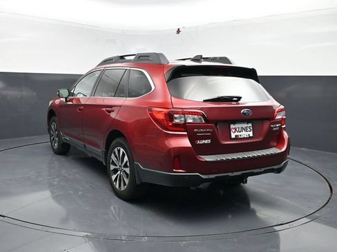 Used 2017 Subaru Outback 2.5i Limited AWD/4WD image 6