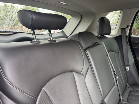 Used 2020 Buick Envision Premium AWD/4WD image 29