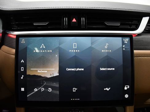 Used 2022 Jaguar F-PACE S image 13