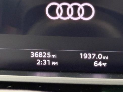 Used 2022 Audi e-tron Premium image 24