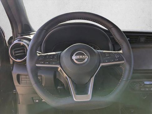 Used 2024 Nissan Kicks SR w/ SR Premium Package FWD image 7