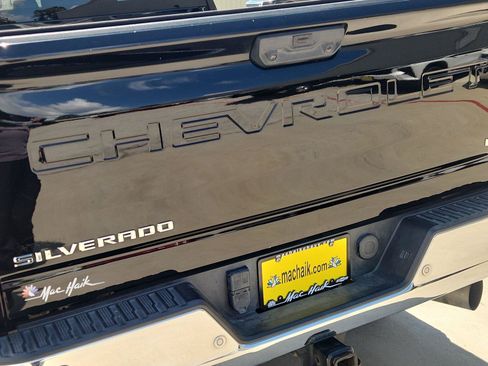 Used 2024 Chevrolet Silverado 2500 LT w/ Texas Edition AWD/4WD image 29