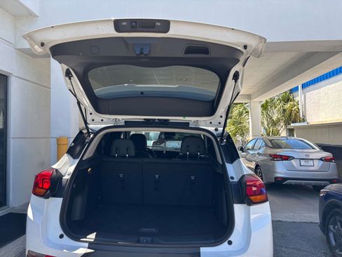 Used 2025 Buick Encore GX Preferred image 31