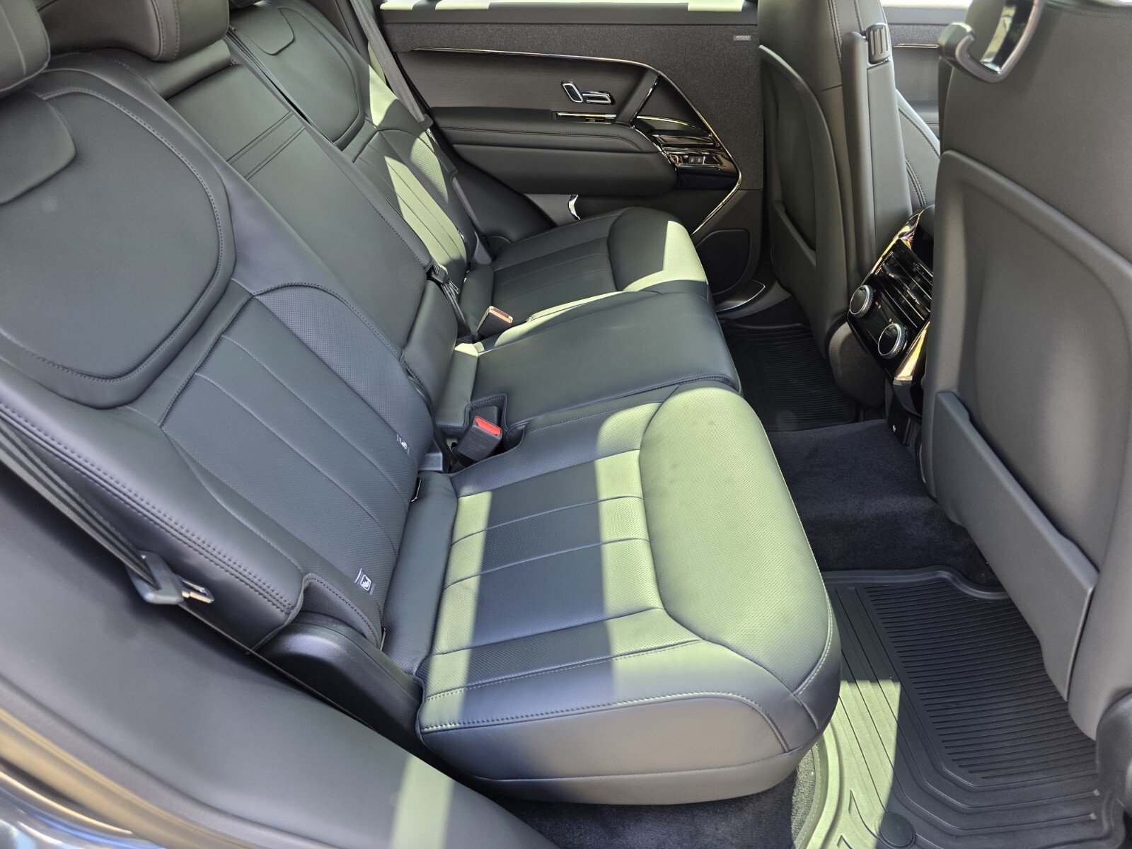 New 2026 Land Rover Range Rover Sport Dynamic SE AWD/4WD image 5
