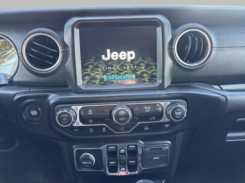 Used 2023 Jeep Wrangler Sahara image 20