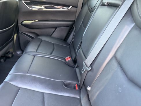 Used 2020 Cadillac XT5 Premium Luxury FWD image 16