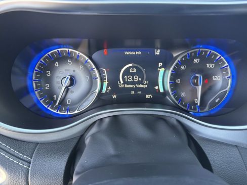 New 2026 Chrysler Pacifica Limited w/ S Appearance Package FWD image 10