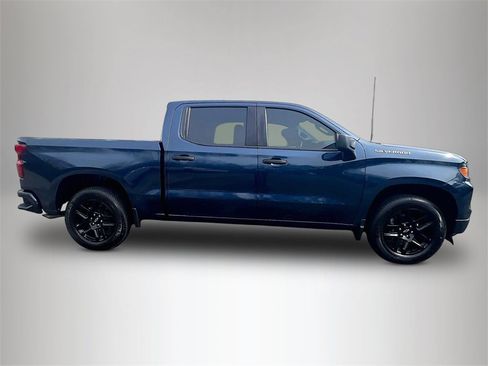 Certified 2022 Chevrolet Silverado 1500 Custom image 5