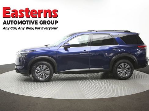 Used 2025 Nissan Pathfinder SV FWD image 60