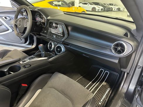 Used 2018 Chevrolet Camaro SS RWD image 12
