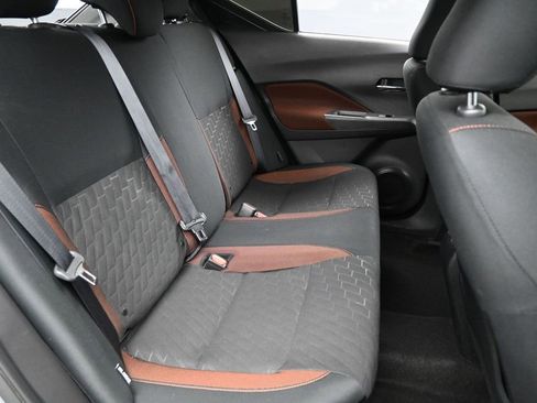 Used 2023 Nissan Kicks SR FWD image 32