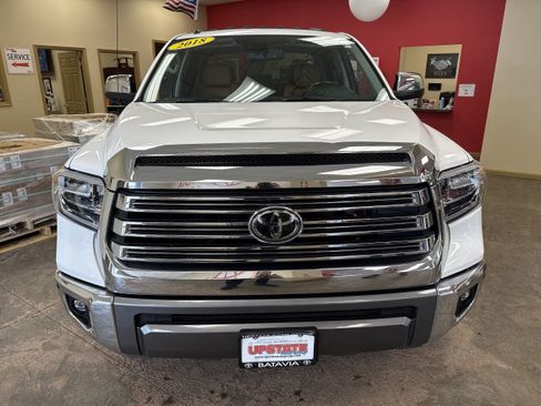 Used 2018 Toyota Tundra Platinum AWD/4WD image 2