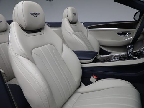 New 2026 Bentley Continental GTC AWD/4WD image 29
