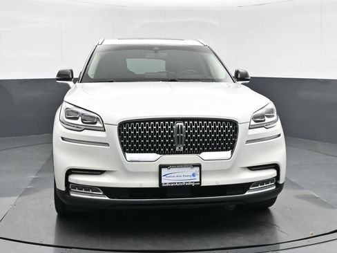 Used 2020 Lincoln Aviator Reserve w/ Equipment Group 202A image 2