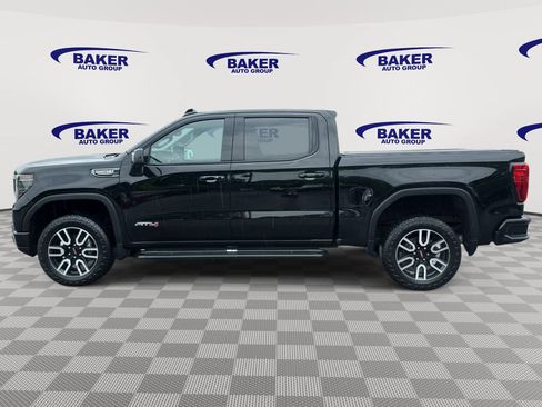 Used 2023 GMC Sierra 1500 AT4 w/ Technology Package AWD/4WD image 8
