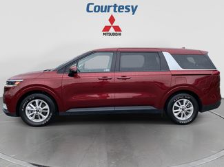 Used 2024 Kia Carnival LX FWD video 2