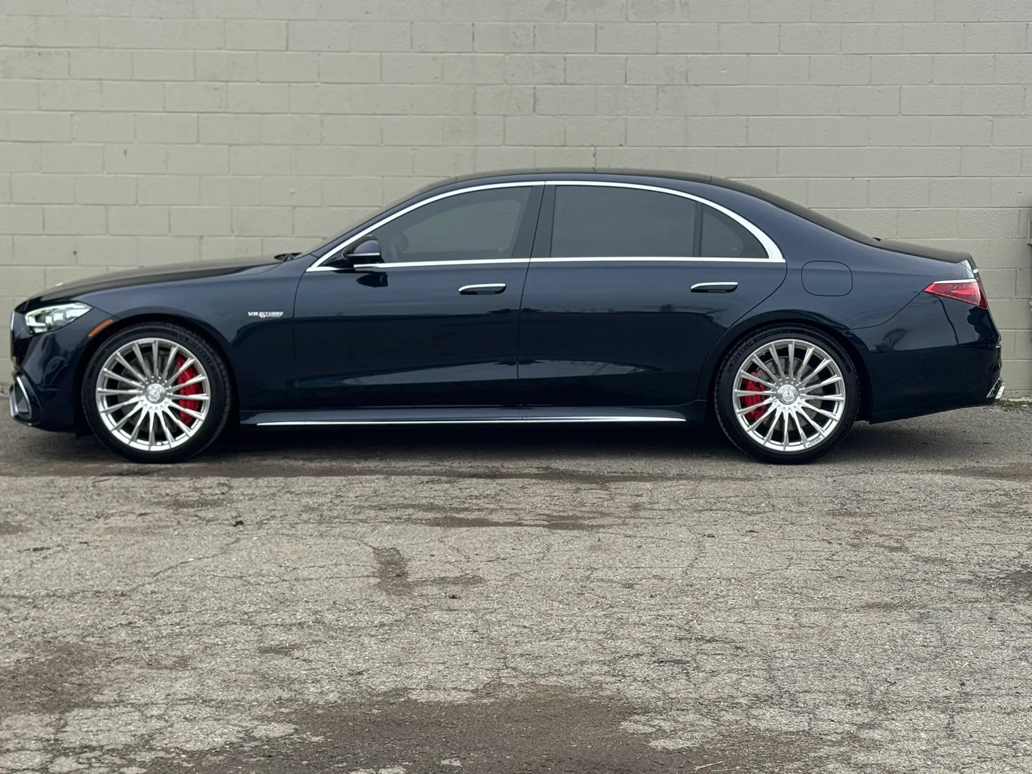 Used 2024 Mercedes-Benz S 63 AMG S image 3