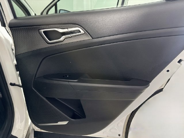 Used 2023 Kia Sportage LX FWD image 26