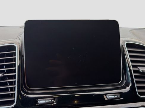 Used 2019 Mercedes-Benz GLE 43 AMG 4MATIC Coupe w/ Premium 3 Package image 11