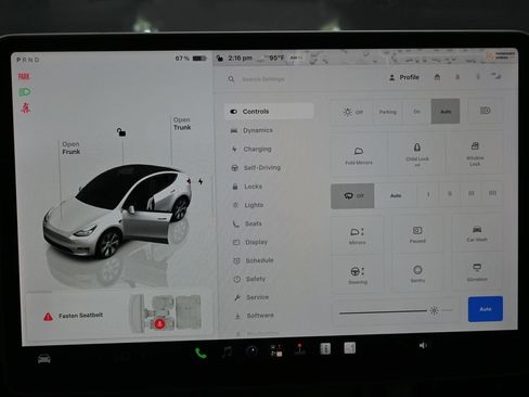 Used 2023 Tesla Model Y Long Range AWD/4WD image 28