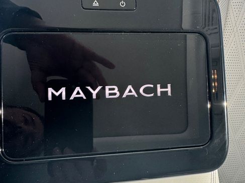 Used 2024 Mercedes-Benz Maybach GLS 600 4MATIC image 16