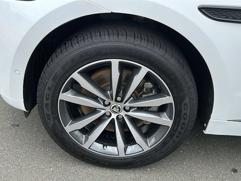 Used 2026 Jaguar F-PACE R-Dynamic S AWD/4WD image 10