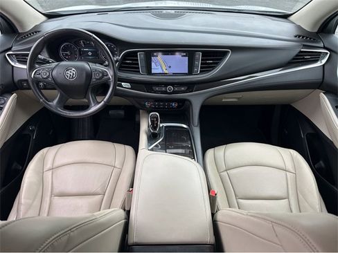Used 2019 Buick Enclave Premium image 4