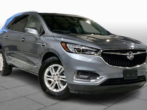 Used 2021 Buick Enclave Essence w/ Sound and Sites Package image 2