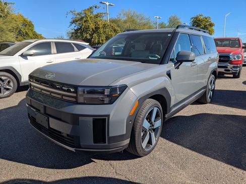 Used 2024 Hyundai Santa Fe Limited image 7