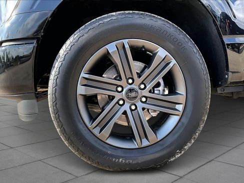 Certified 2022 Ford F150 Lariat w/ Equipment Group 502A High image 11