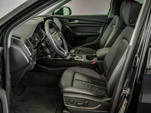 Used 2023 Audi Q5 2.0T Premium w/ Convenience Package image 19