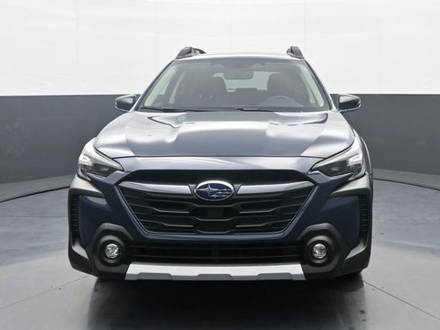 Used 2025 Subaru Outback Limited XT image 2