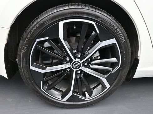 Used 2023 Nissan Altima 2.5 SR w/ SR Premium Package FWD image 30