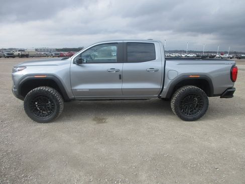 New 2026 GMC Canyon Elevation w/ Convenience Package image 9