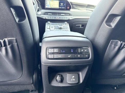 Used 2020 Hyundai Palisade Limited AWD/4WD image 16
