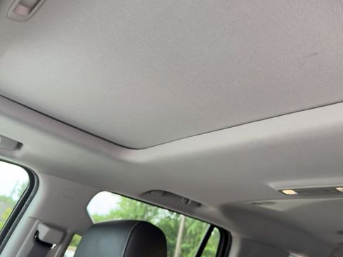 Used 2017 Chevrolet Tahoe LT w/ Luxury Package AWD/4WD image 16