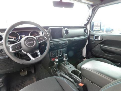 Used 2023 Jeep Wrangler Unlimited Rubicon 4xe AWD/4WD image 14