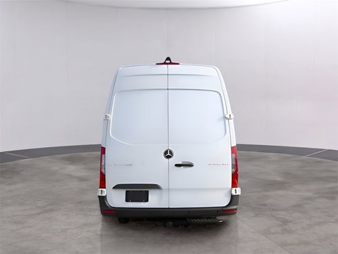 Used 2024 Mercedes-Benz Sprinter 3500 image 6