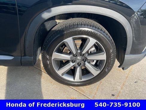 Certified 2024 Honda Pilot Elite image 13