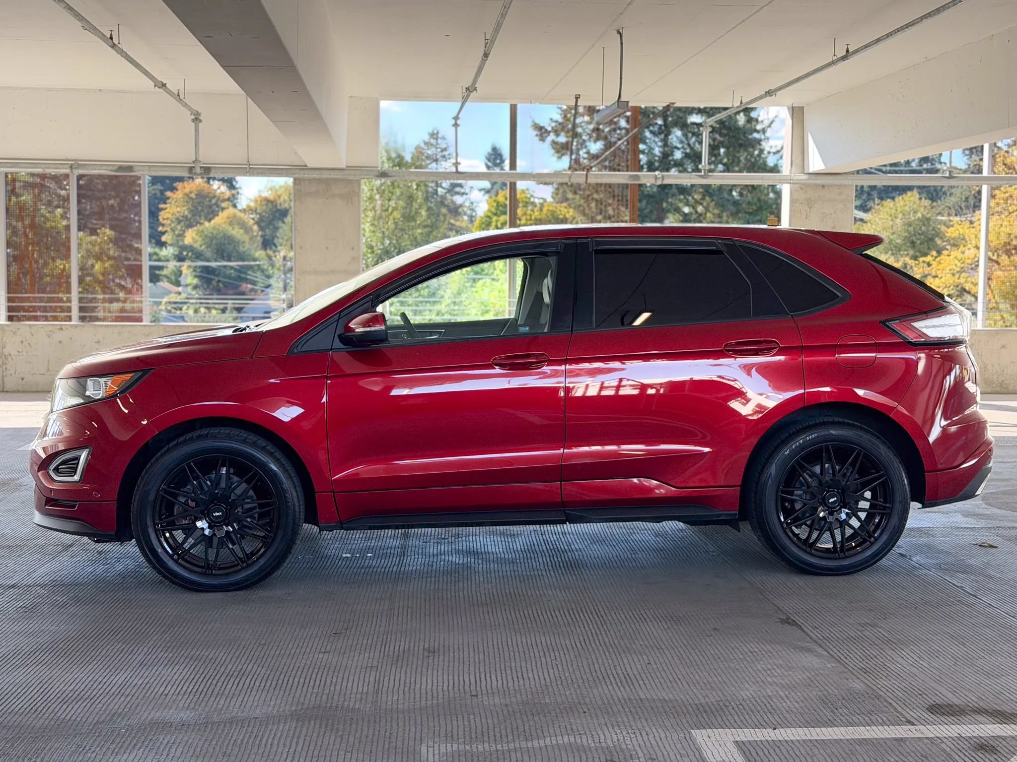 Used 2018 Ford Edge Sport w/ Equipment Group 401A AWD/4WD image 8