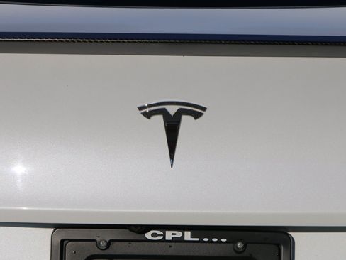 Used 2022 Tesla Model Y Performance AWD/4WD image 5