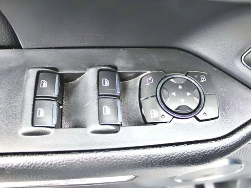 Used 2021 Ford Expedition XLT image 21