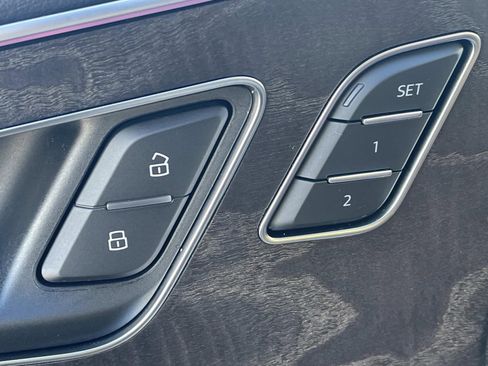 Used 2025 Audi Q7 2.0T Premium w/ Convenience Plus Package image 19