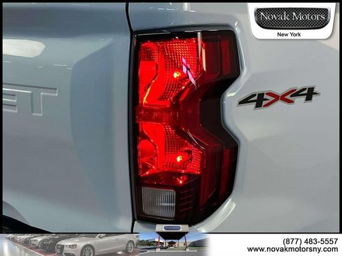 Used 2023 Chevrolet Colorado W/T w/ WT Convenience Package II AWD/4WD image 11
