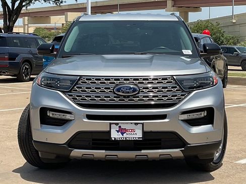 Used 2023 Ford Explorer Limited RWD image 2
