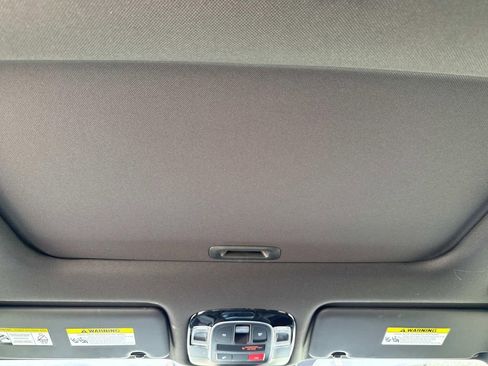 Used 2025 Hyundai Santa Cruz Limited image 13