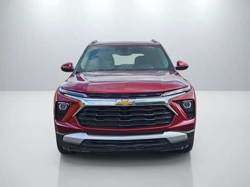 Used 2025 Chevrolet TrailBlazer LT FWD image 2