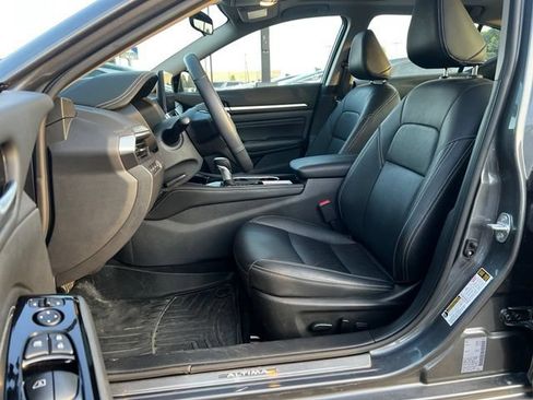 Used 2023 Nissan Altima 2.5 SL AWD/4WD image 13