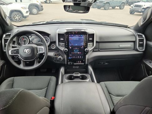 Used 2025 RAM 1500 Big Horn AWD/4WD image 10
