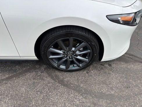Used 2024 MAZDA MAZDA3 s image 18